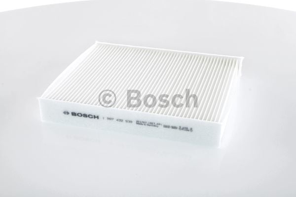 Ford C-Max 1.6 2007-2010 Bosch Polen Filtresi M2539