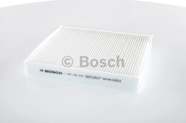 Ford Kuga 1.6 2012-2014 Bosch Polen Filtresi M2539