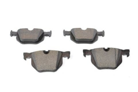 BMW X5 E70 xD 30d 3.0 2008-2013 Bosch Arka Balata NETPAR23732